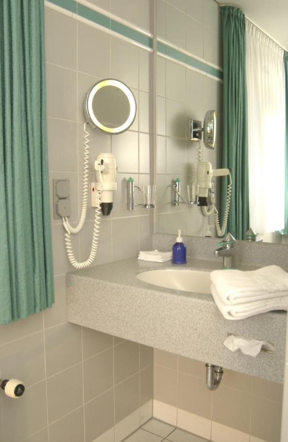 Hotel Spiegel Кёльн Экстерьер фото