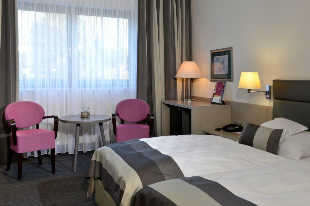 Hotel Spiegel Кёльн Экстерьер фото